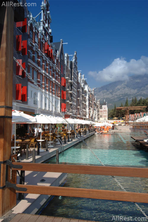 Orange County Resort Hotel 16